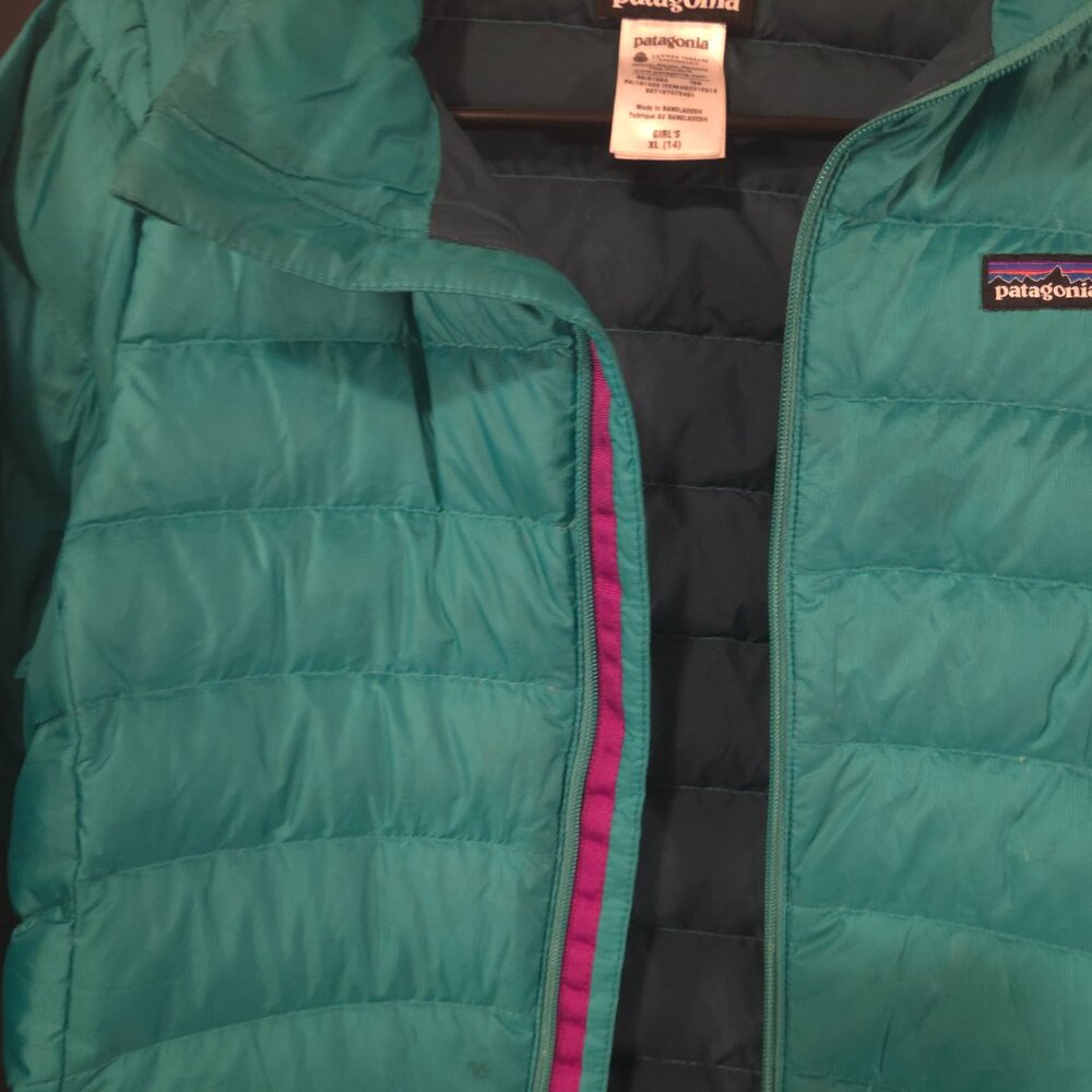 Patagonia  jacket kids Girls size XL 14 Down teal outdoor light - Picture 5 of 6